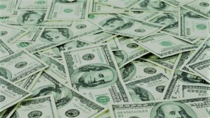 quanto-guadagna-un-cantante-reggaeton-per-concerto