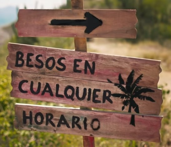 carlos-vives-mau-&-ricky-e-lucy-vives-ci-regalano-vibrazioni-positive-racchiuse-in-besos-en-cualquier-horario