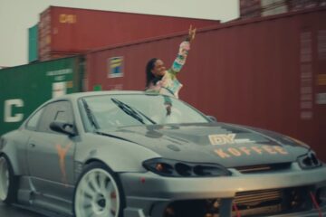 koffee-condivide-il-video-ad-alto-numero-di-ottani-collegato-alla-novita-pull-up