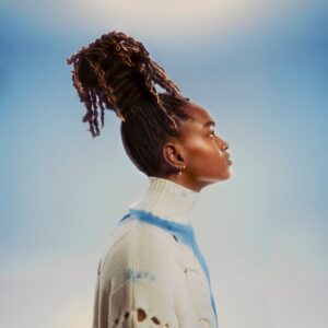 koffee-canaliza-una-energia-positiva-en-su-album-debut-gifted