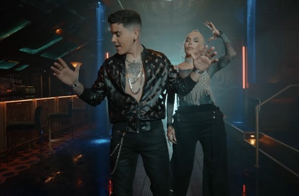 peter-nieto-e-ivy-queen-ci-trascinano-nelle-piste-da-ballo-con-pa-mi