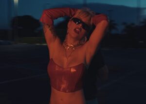 leslie-shaw-lanza-el-videoclip-de-castigo-su-nueva-cancion-a-ritmo-de-cumbia