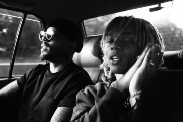 pharrell-williams-swae-lee-rauw-alejandro-ci-fanno-volare-con-airplane-tickets