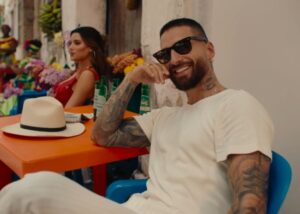 maluma-mira-al-verano-con-bronceador-una-cancion-que-nos-lleva-directamente-a-cartagena